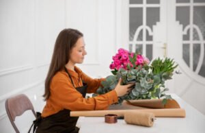 Choosing Floral Arrangements With Artificial Flowers for Your Home